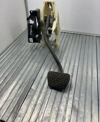 BMW X5 E70 Brake pedal 6791900 4010403B
