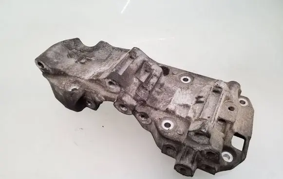 BMW 3 E90 E91 Generator/alternator bracket 8506863 11168506863
