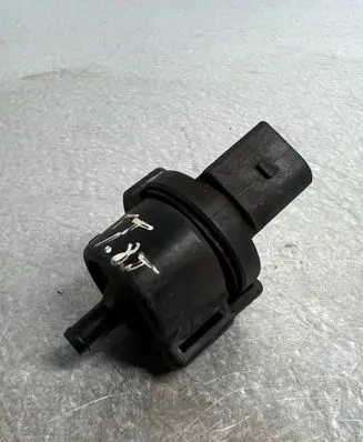 Audi TT Mk1 Turbo solenoid valve 058133459