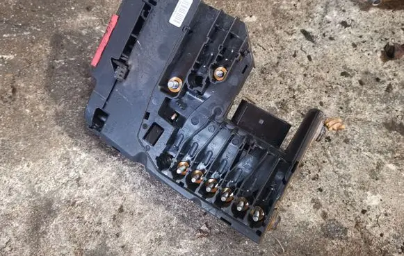 Mercedes-Benz E W212 Fuse module