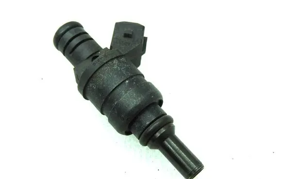 BMW 5 E39 Fuel injector 13531427240 13537546244