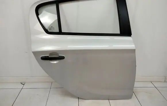 Hyundai i20 (PB PBT) Rear door 