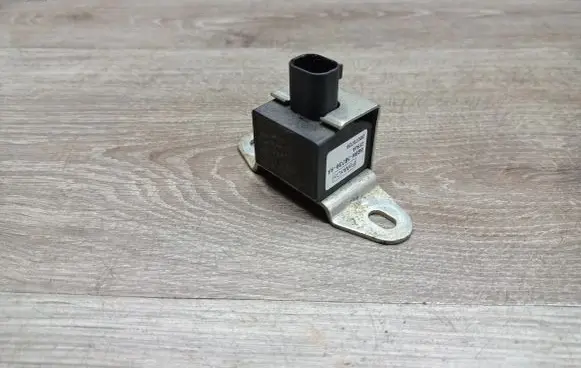 Volvo XC70 Airbag deployment crash/impact sensor 6G9N5B739AA 20070726