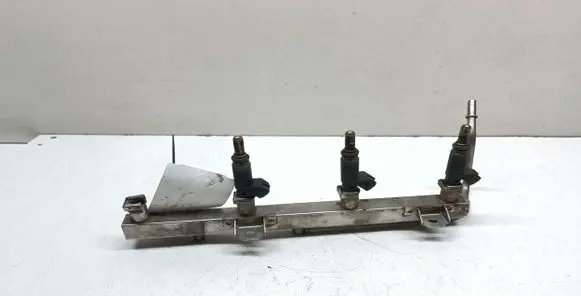 BMW 3 E90 E91 Fuel injectors set 7530420 7526892 7506158
