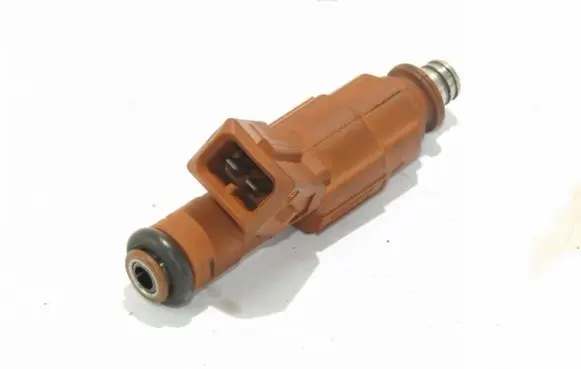 Volvo C70 Fuel injector 0280155831
