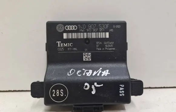 Skoda Octavia Mk2 (1Z) Gateway control module 1K0907530F 1K0907951