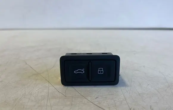 Audi A5 Tailgate/boot open switch button 4G0959831D