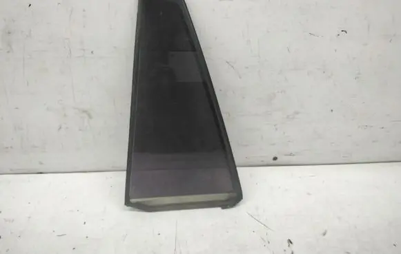 Toyota RAV 4 (XA20) Rear vent window glass 