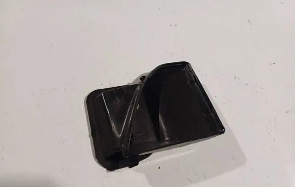 Toyota Avensis T270 Air intake duct part 20124