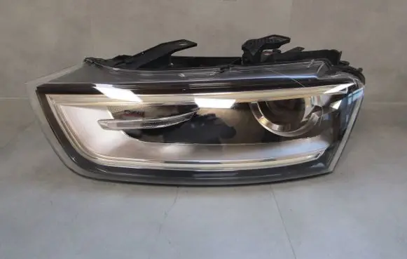 Audi Q3 F3 Headlight/headlamp 8U0941005
