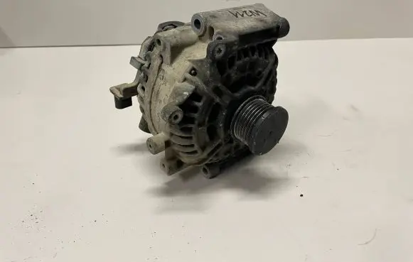 Mercedes-Benz E W211 Generator/alternator 0124625033