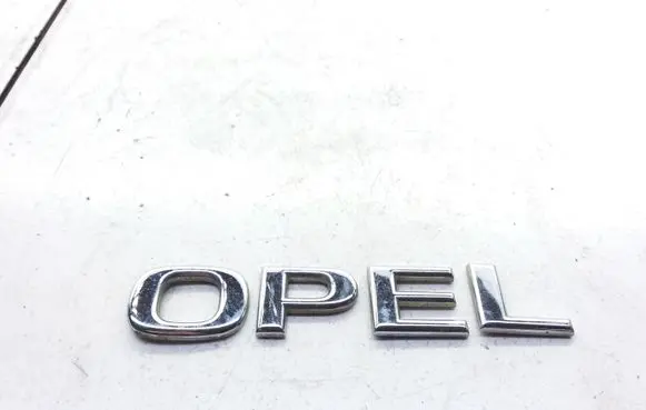 Opel Omega B1 Manufacturers badge/model letters 