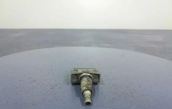 Infiniti QX70 S51 Tire pressure sensor 407001AY0A