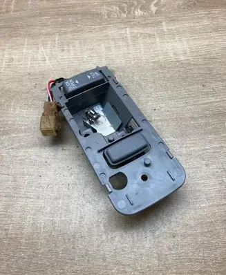 Toyota Carina T210 Sunroof switch 