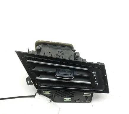 Volkswagen PASSAT B8 Dashboard air vent grill cover trim 3G2819702