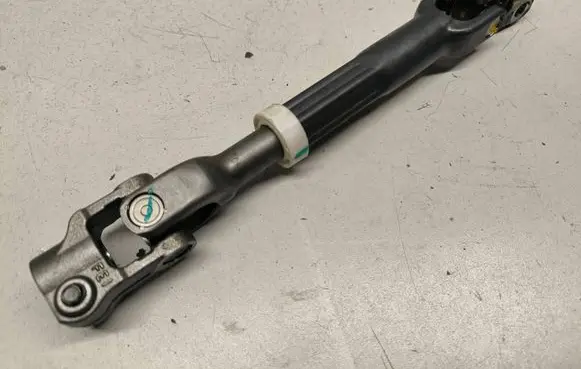 Hyundai Kona I Steering column universal joint 21072641941