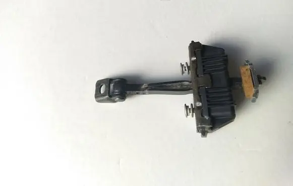 BMW 3 E90 E91 Front door check strap stopper 7060189