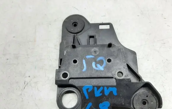 Audi Q3 F3 ABS pump bracket 5Q0614235