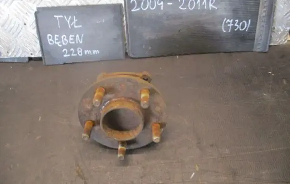 Ford Focus Rear wheel hub