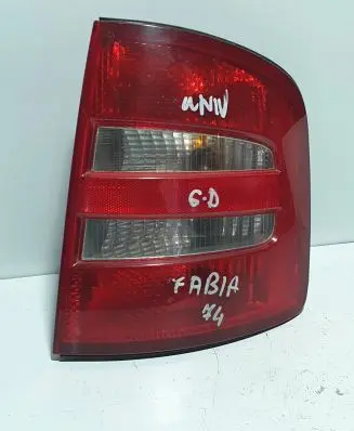Skoda Fabia Mk1 (6Y) Rear/tail lights 8Y9945113 6Y9945096