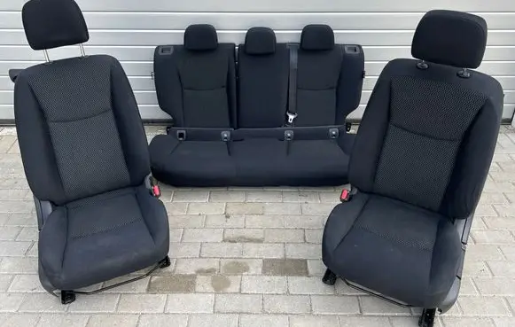 Nissan Pulsar Seat set 