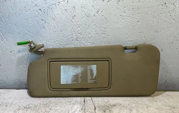 Toyota Land Cruiser (J120) Sun visor 251706563