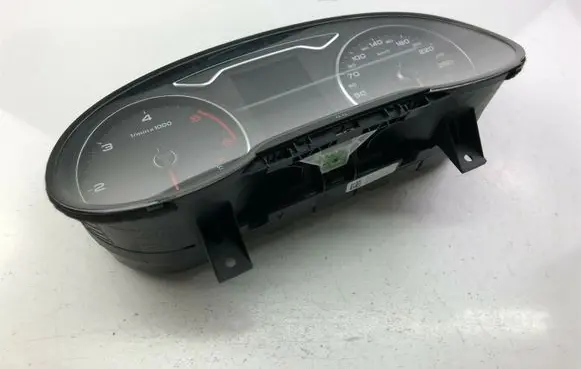 Audi A3 S3 8V Speedometer (instrument cluster) 8V0920871A G1471