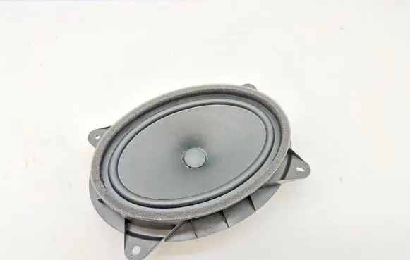 Subaru Forester SL Front door high frequency speaker