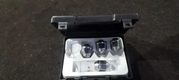 Chevrolet Lacetti Nuts/bolts 