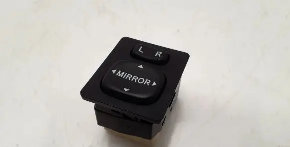 Toyota Auris 150 Wing mirror switch 183574