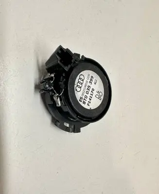 Audi A4 S4 B8 8K Front door high frequency speaker 8T0035399 F141170 00253858