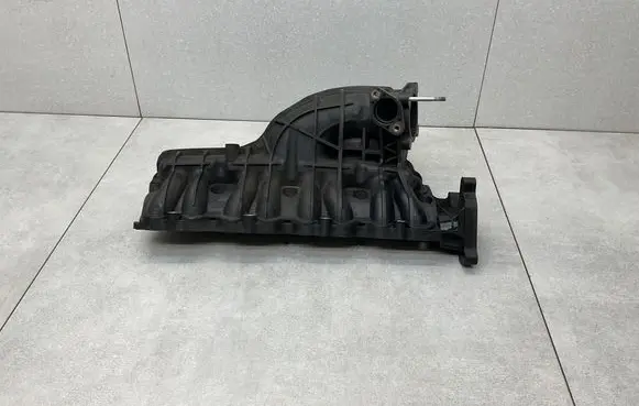 Hyundai Tucson TL Intake manifold 283102F650