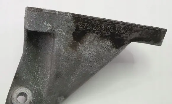 Mercedes-Benz C W203 Engine mounting bracket A2722230804