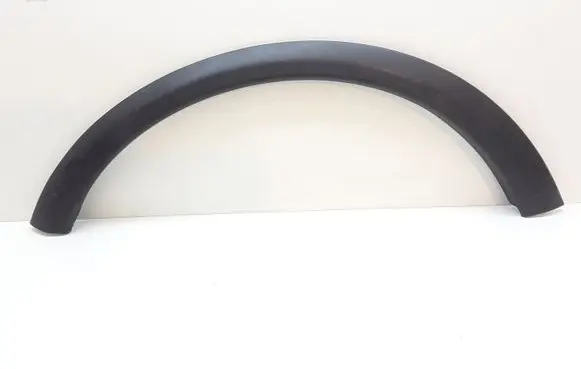 Volvo C30 Rear arch trim 30744045