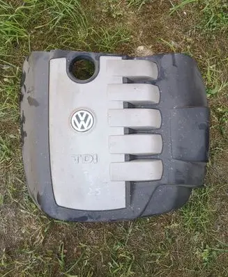 Volkswagen Touareg I Engine cover (trim) 070103927