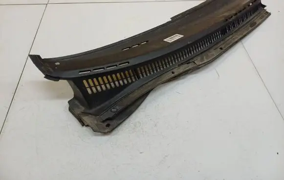 Toyota Corolla E120 E130 Wiper trim 5570802150