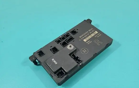 Mercedes-Benz CLS C219 Central body control module 2198200726 IMPRK1456387