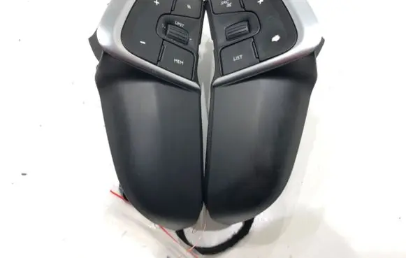 Citroen C4 II Steering wheel buttons/switches 9672048077