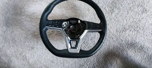 Nissan Leaf II (ZE1) Steering wheel