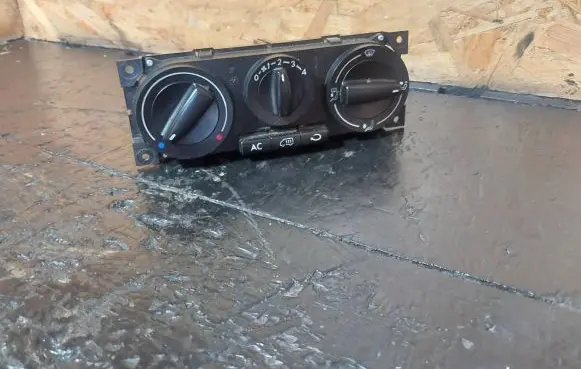 Ford Galaxy Climate control unit 7M5907049E YM2119980BF