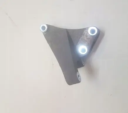 Opel Mokka Engine mounting bracket