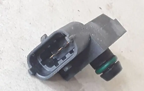 Renault Megane II Air pressure sensor 8200168253 0281002566