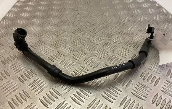 Volvo XC60 Engine coolant pipe/hose 32138984