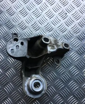 Audi A4 S4 B7 8E 8H Engine mounting bracket 8E0199352N 8E0199352