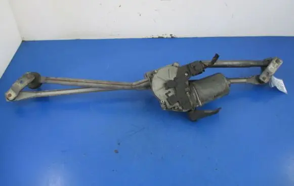 Volkswagen Crafter Front wiper linkage and motor