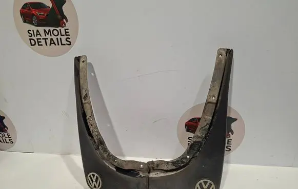 Volkswagen Golf IV Rear mudguard 1J0075101