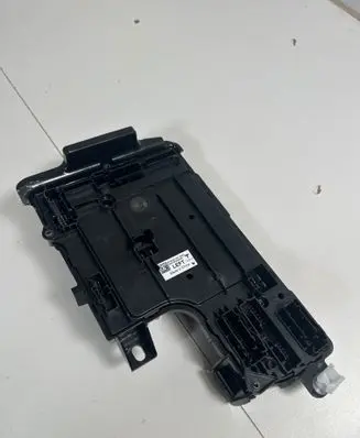 Tesla Model Y Central body control module 149784710D X033AB PGT22020A02942