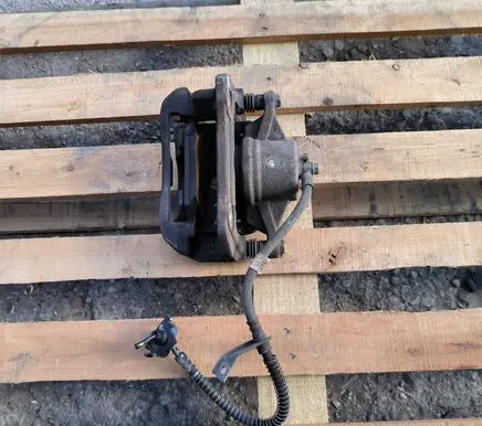 KIA Ceed Front brake caliper 5813004100