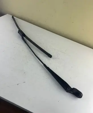 Skoda Fabia Mk2 (5J) Front wiper blade arm 5J1955410