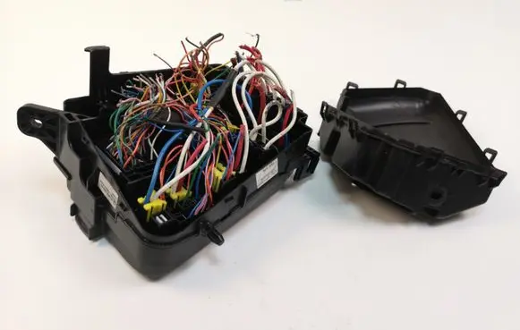Hyundai i40 Fuse module 912033Z190